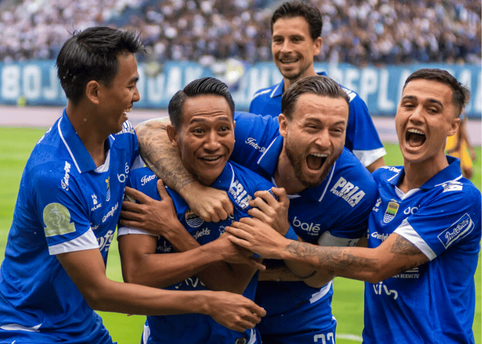 Persib Juara Paruh Musim BRI Super League